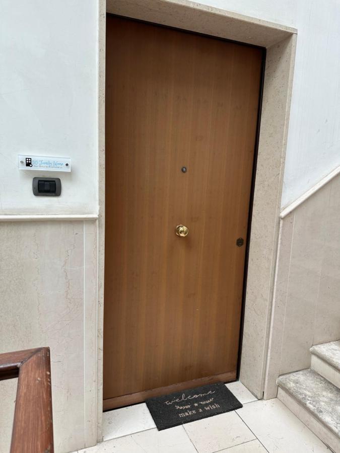 55 Family Home Bari Esterno foto
